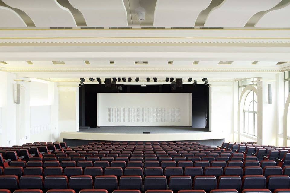 Line Array Theatre Theatre, Live, Lynx, Martin Audio, Meyer Sound, Line array, K&M, L ...